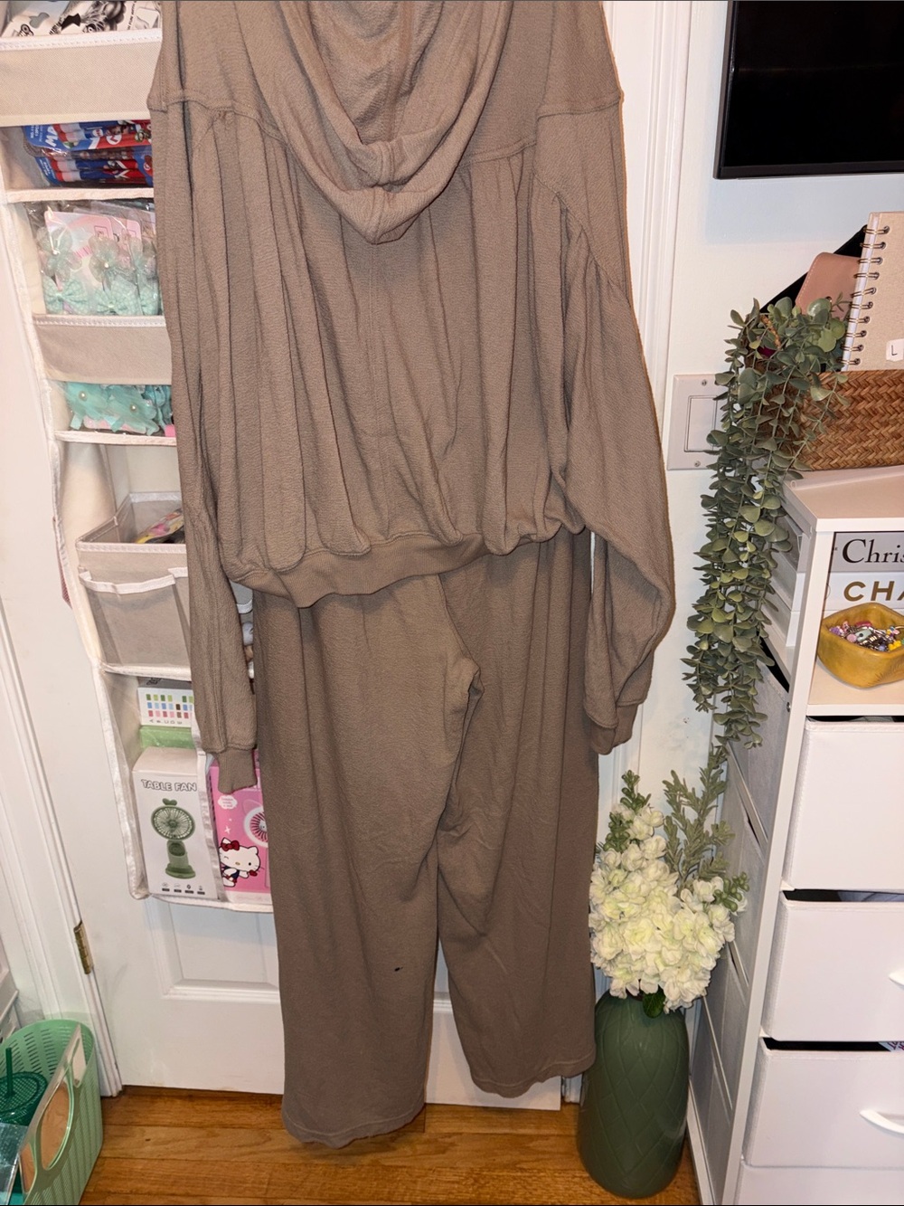 aerie Taupe Hooded Zip sweatsuit - Picture 2 of 5